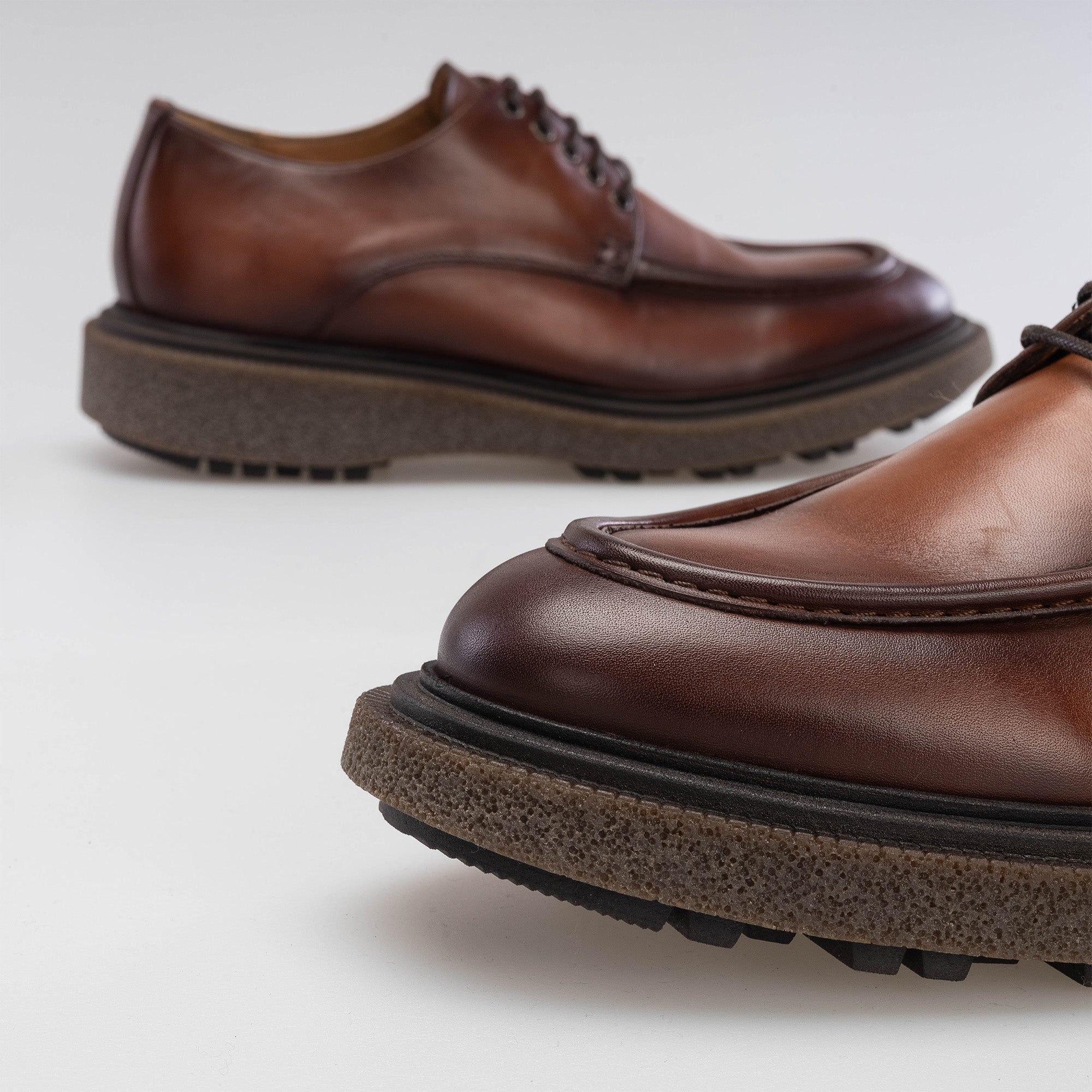 Robin  Derby en cuir cognac