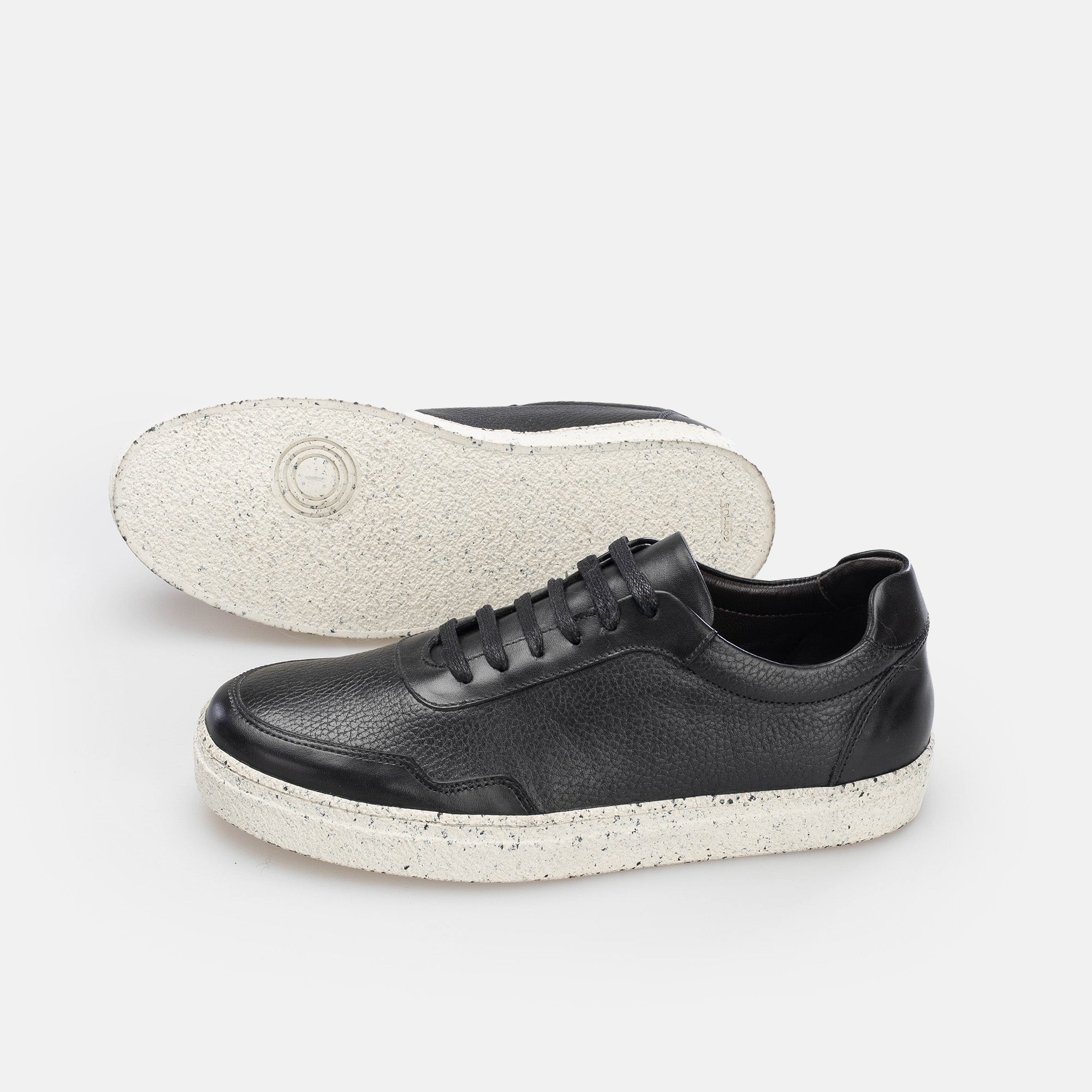 Kuster Sneakers / Basket en cuir Noir
