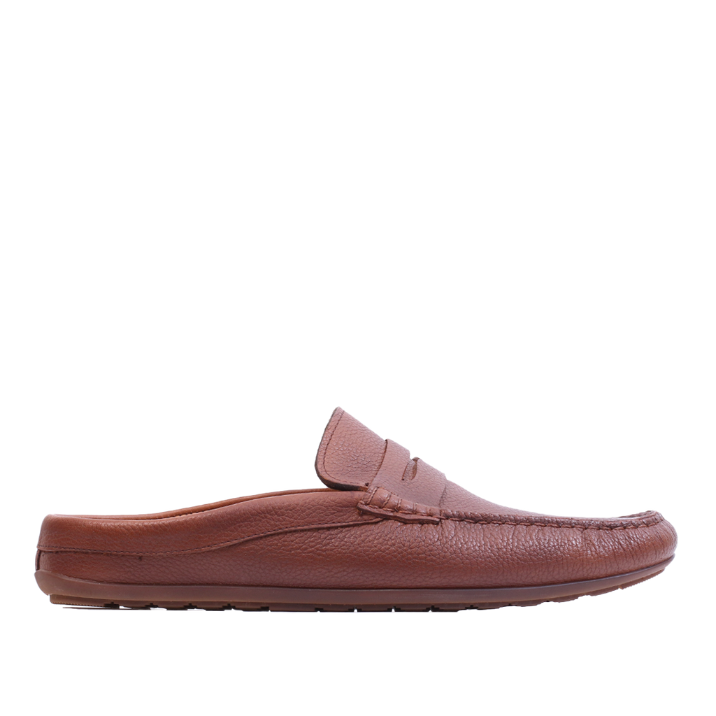 020  mocassin-style mule en cuir Marron