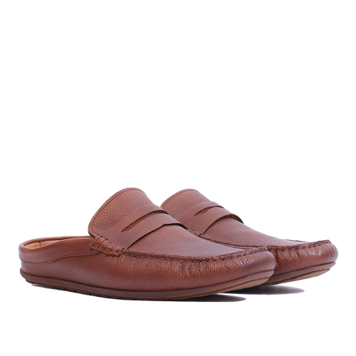 020  mocassin-style mule en cuir Marron