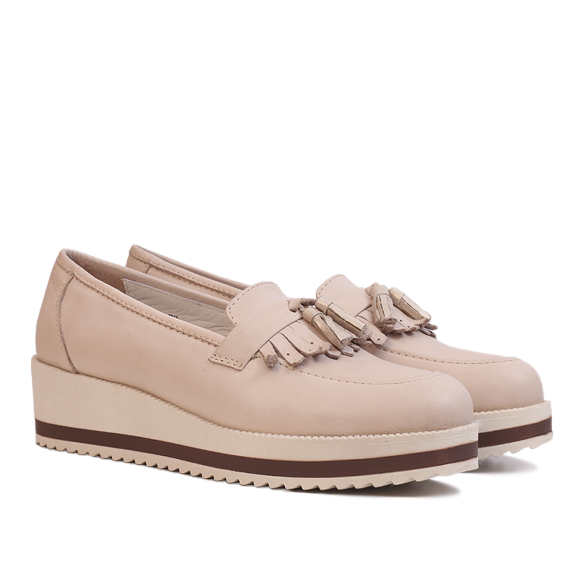 108 Chaussures en Cuir Beige