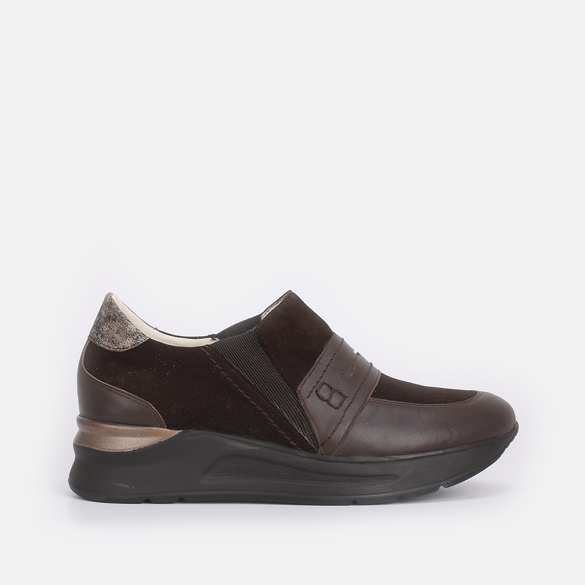 BASKET EN CUIR MARRON 2011