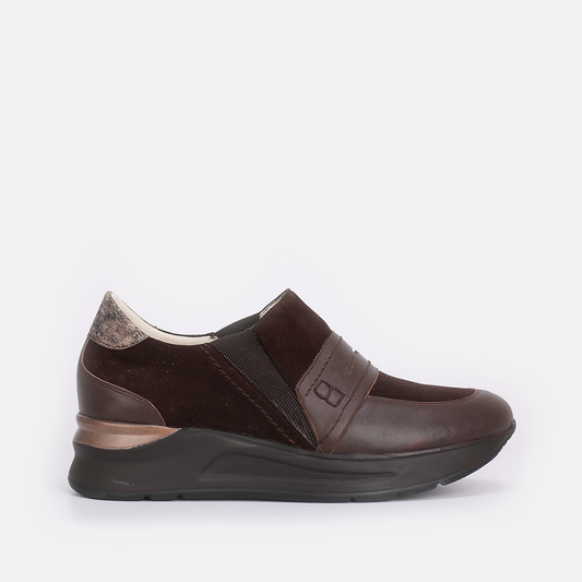 BASKET EN CUIR MARRON 2011