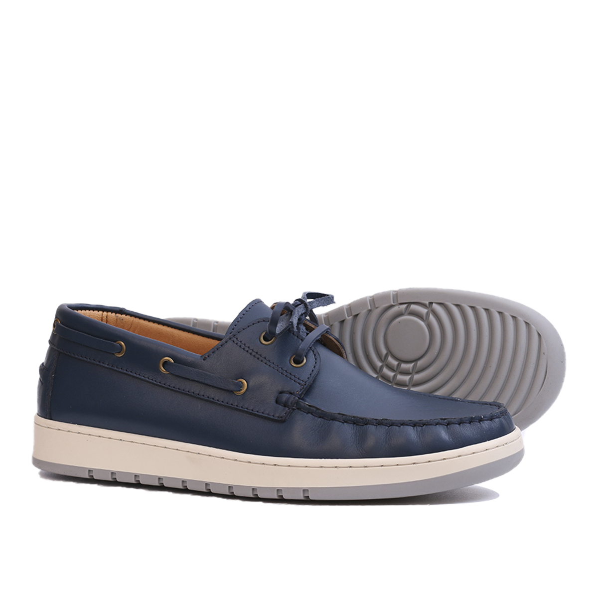 Chaussure bateau en cuir bleu 220