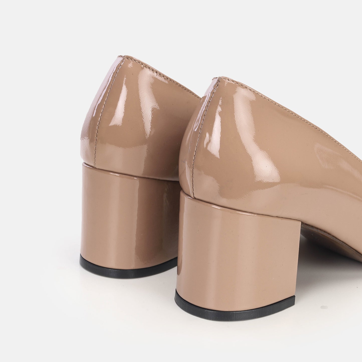YACOUT EN CUIR BRILLANT NUDE