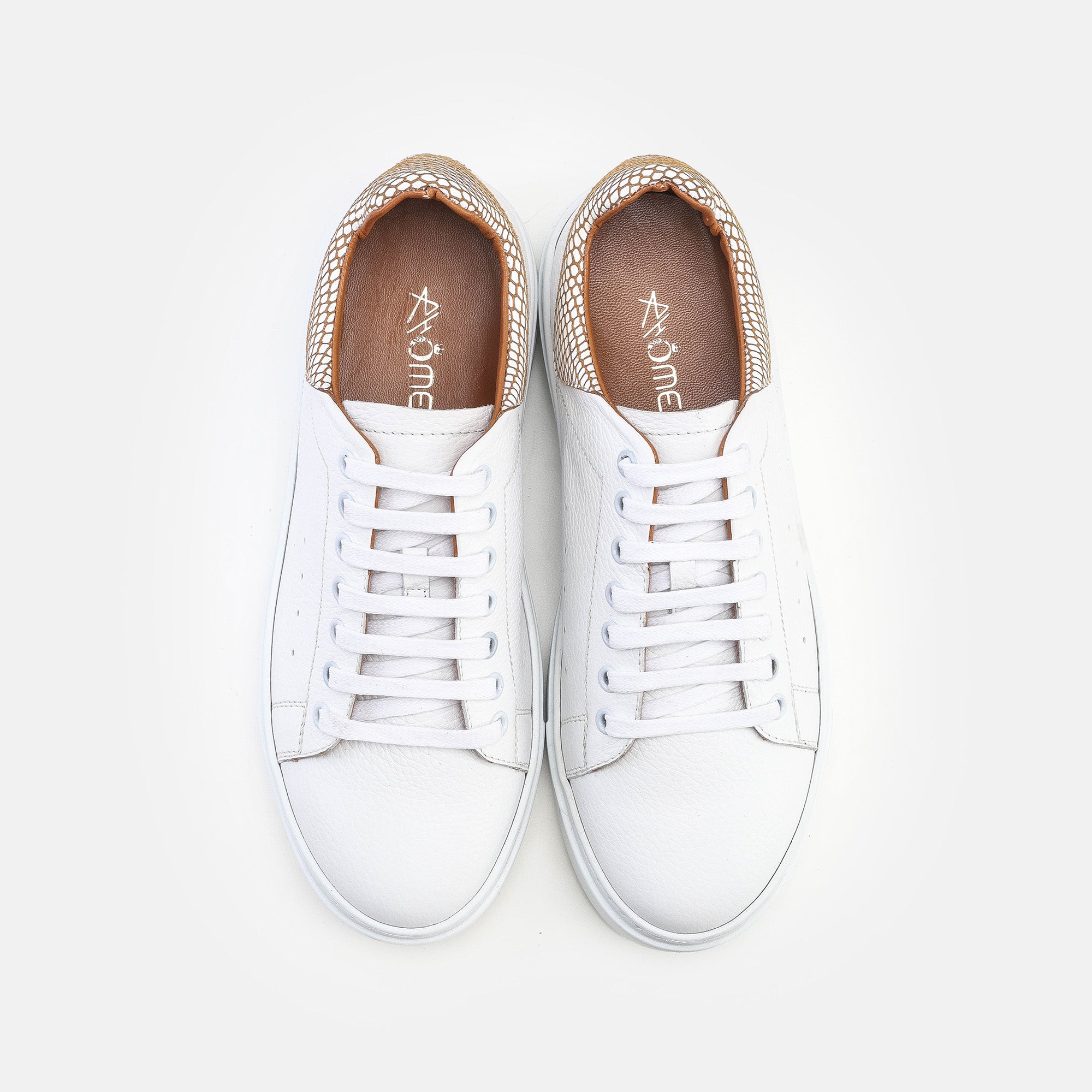 Odine en cuir blanc