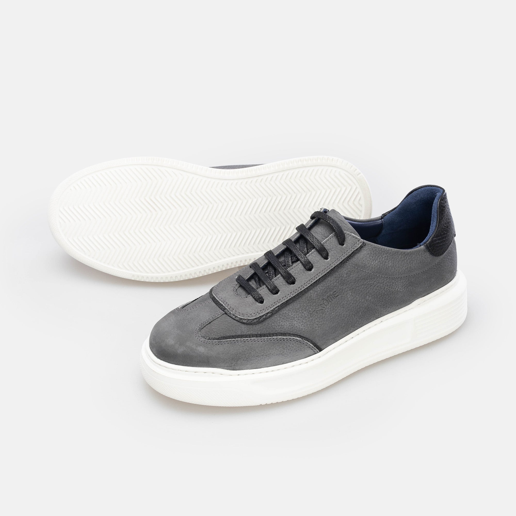 Koa Sneakers / Basket en nubuck Gris