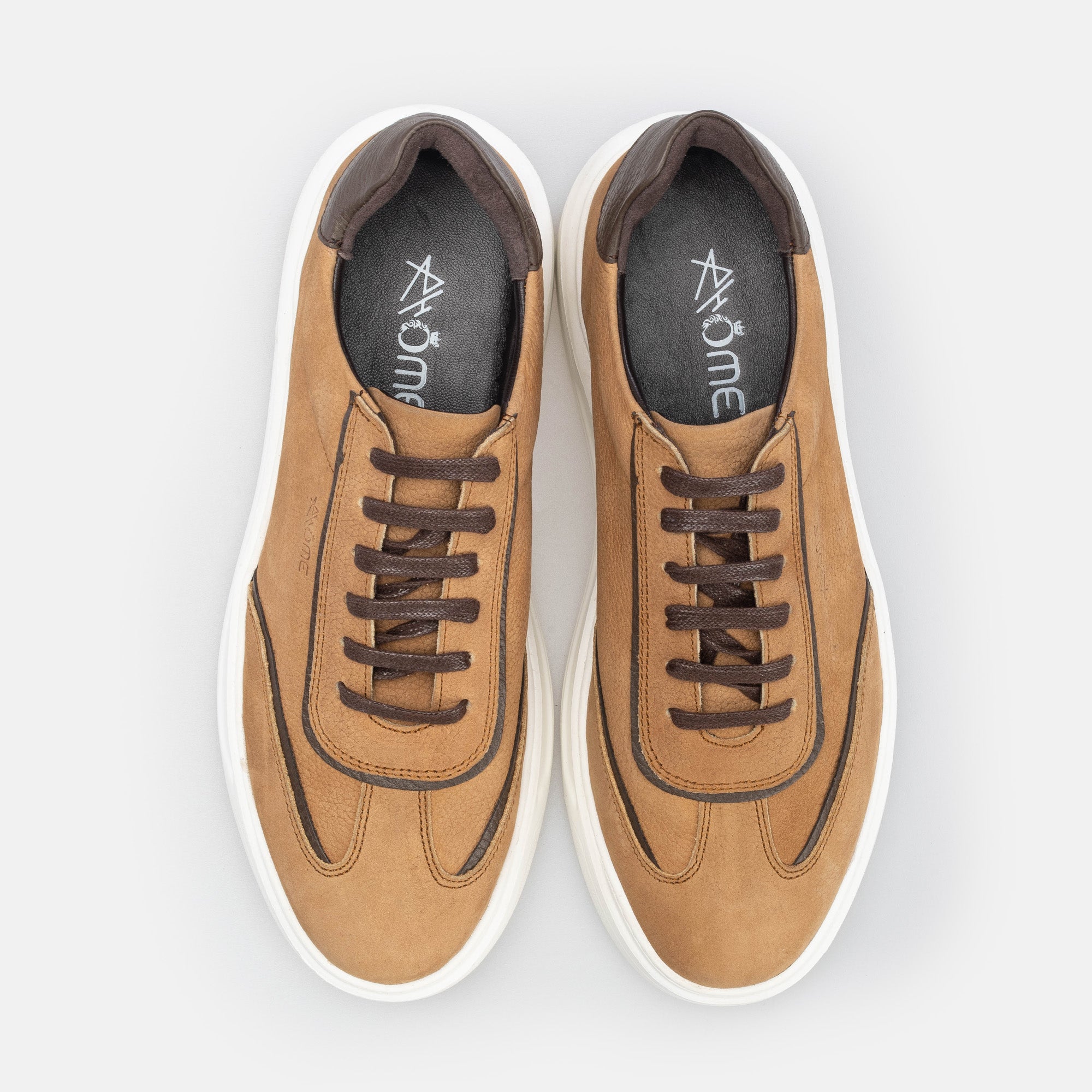 Koa Sneakers / Basket en nubuck Camel
