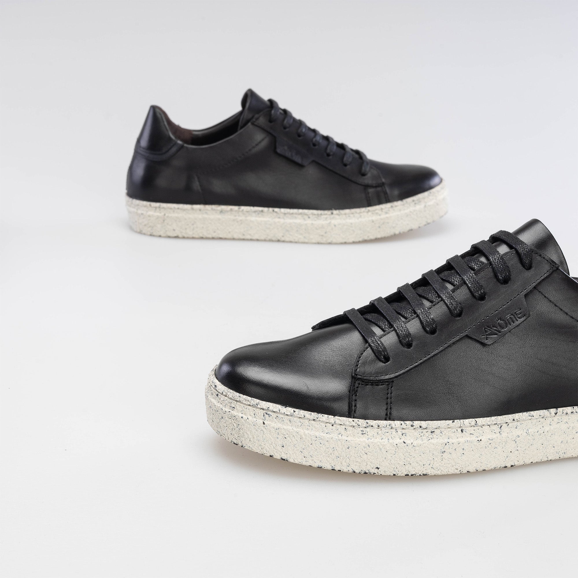 KOOPER Sneakers / Basket en cuir noir