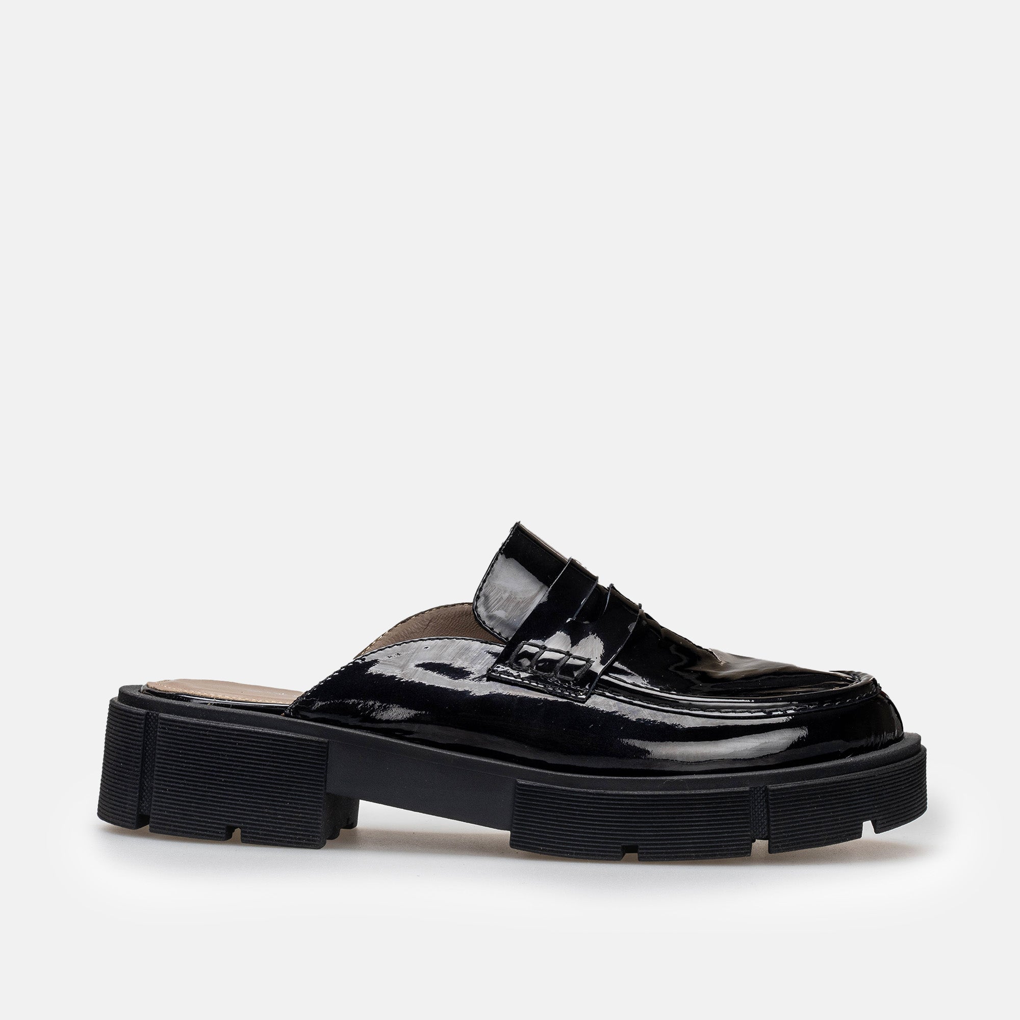 MULE MEKNES EN CUIR NOIR VERNIE