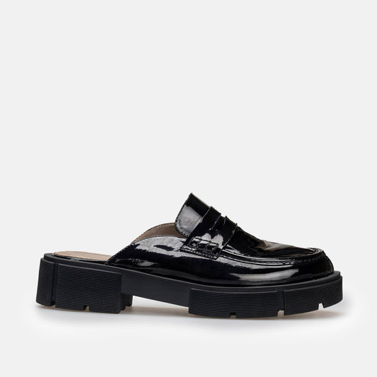 MULE MEKNES EN CUIR NOIR VERNIE
