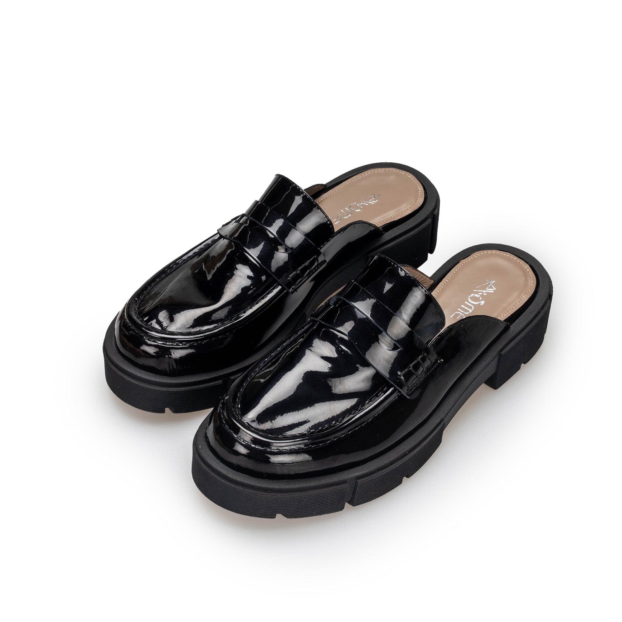 MULE MEKNES EN CUIR NOIR VERNIE