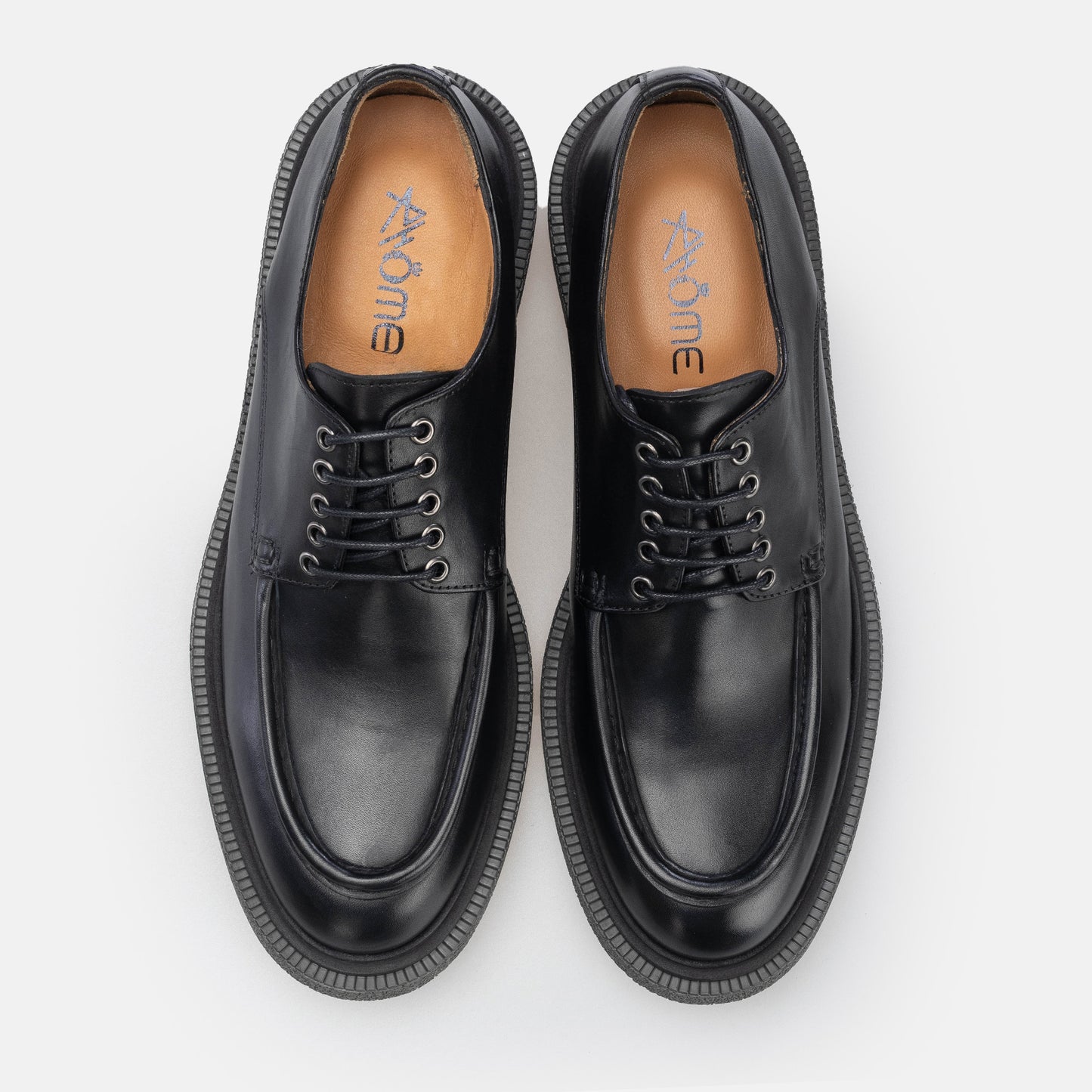 Robin  Derby en cuir noir