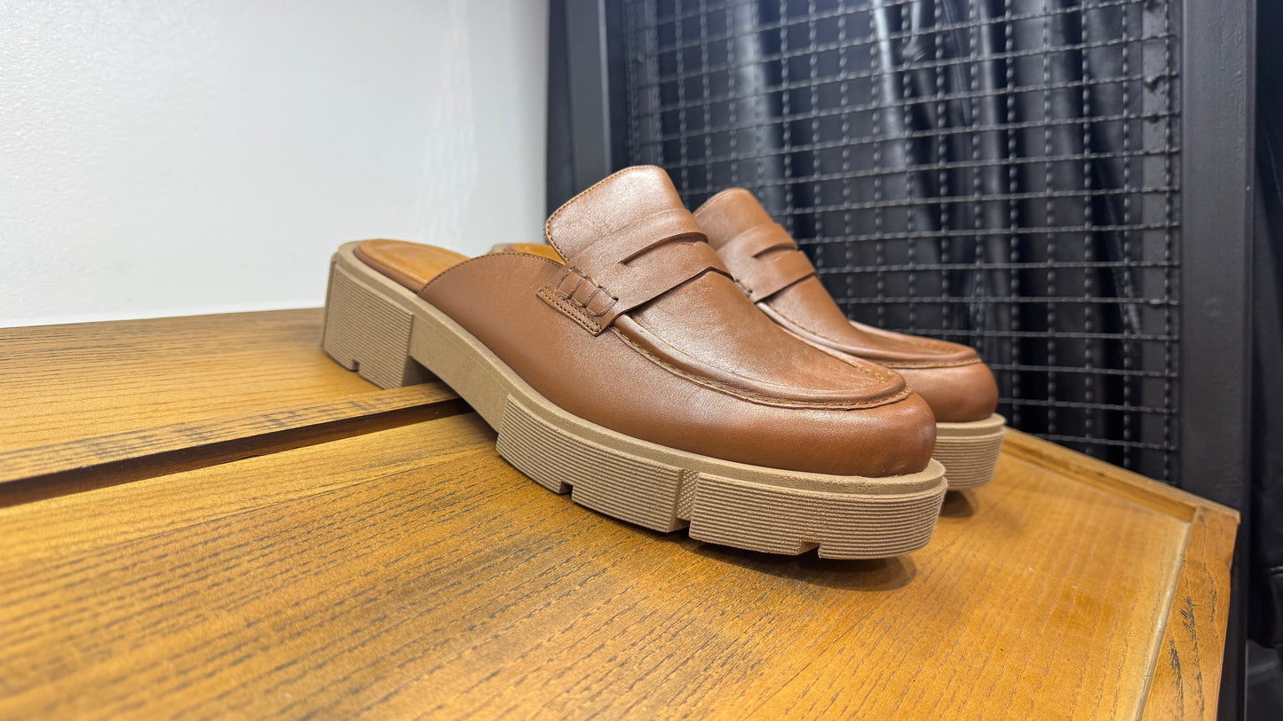 MULE MEKNES EN CUIR TABAC