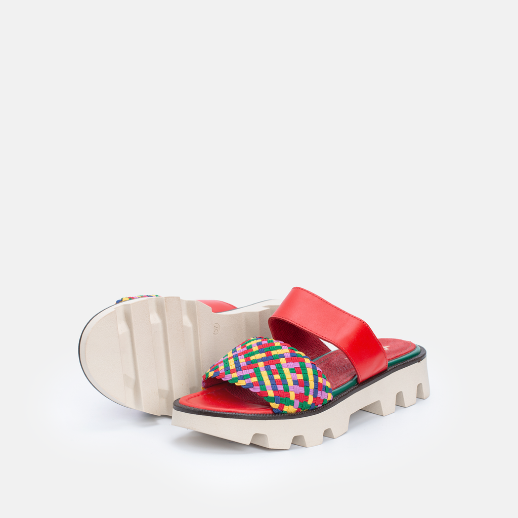 SANDALES EN CUIR Rouge 070