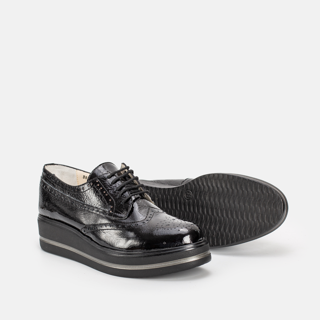 PINAR EN CUIR BRILLANT NOIR