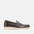 010 Mocassin en cuir Marron