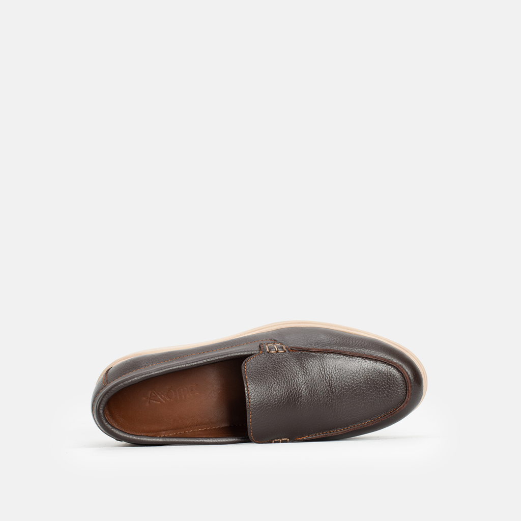 010 Mocassin en cuir Marron
