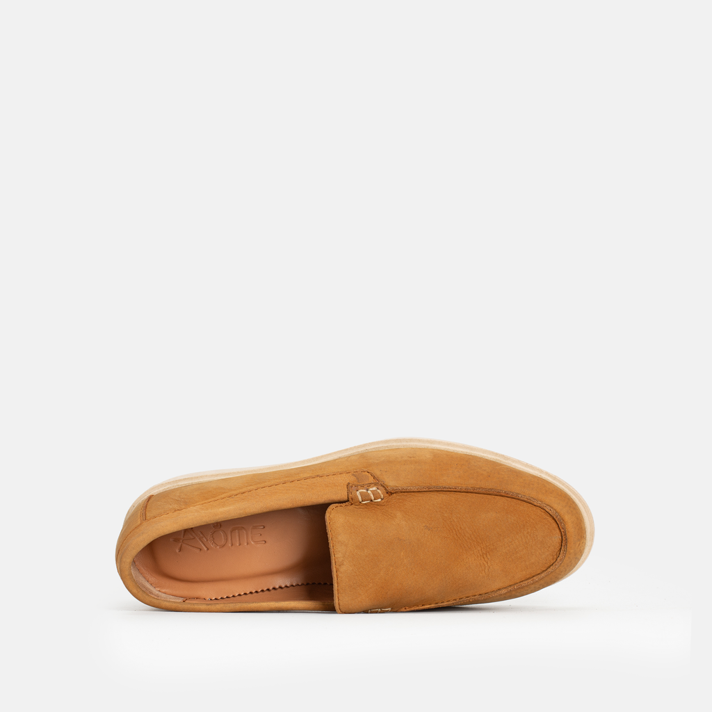 010 Mocassin en nubuck Tabac