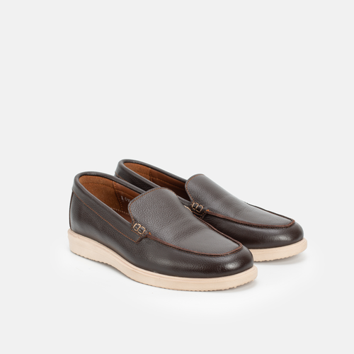 010 Mocassin en cuir Marron