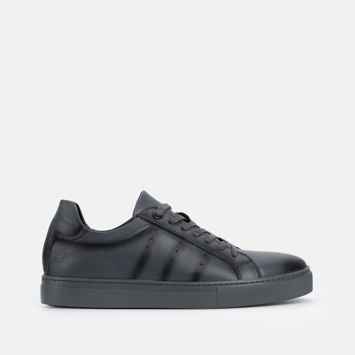 BASKET EN CUIR GRIS 528