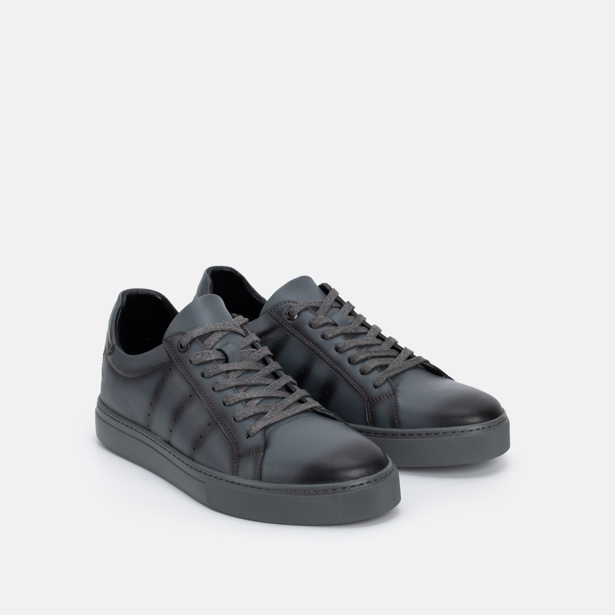BASKET EN CUIR GRIS 528