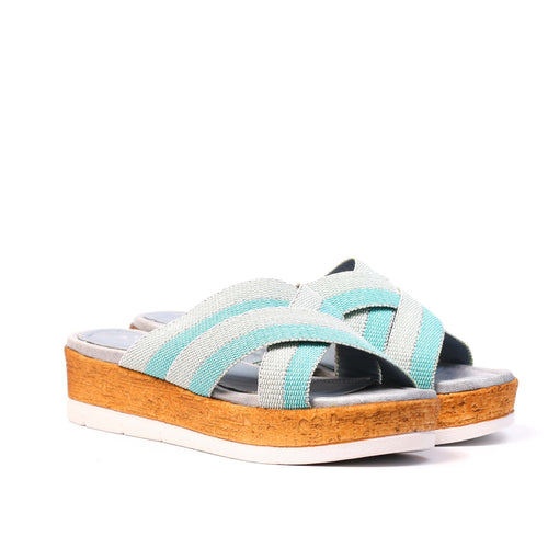 1054 SANDALES EN CUIR BLEU CIEL