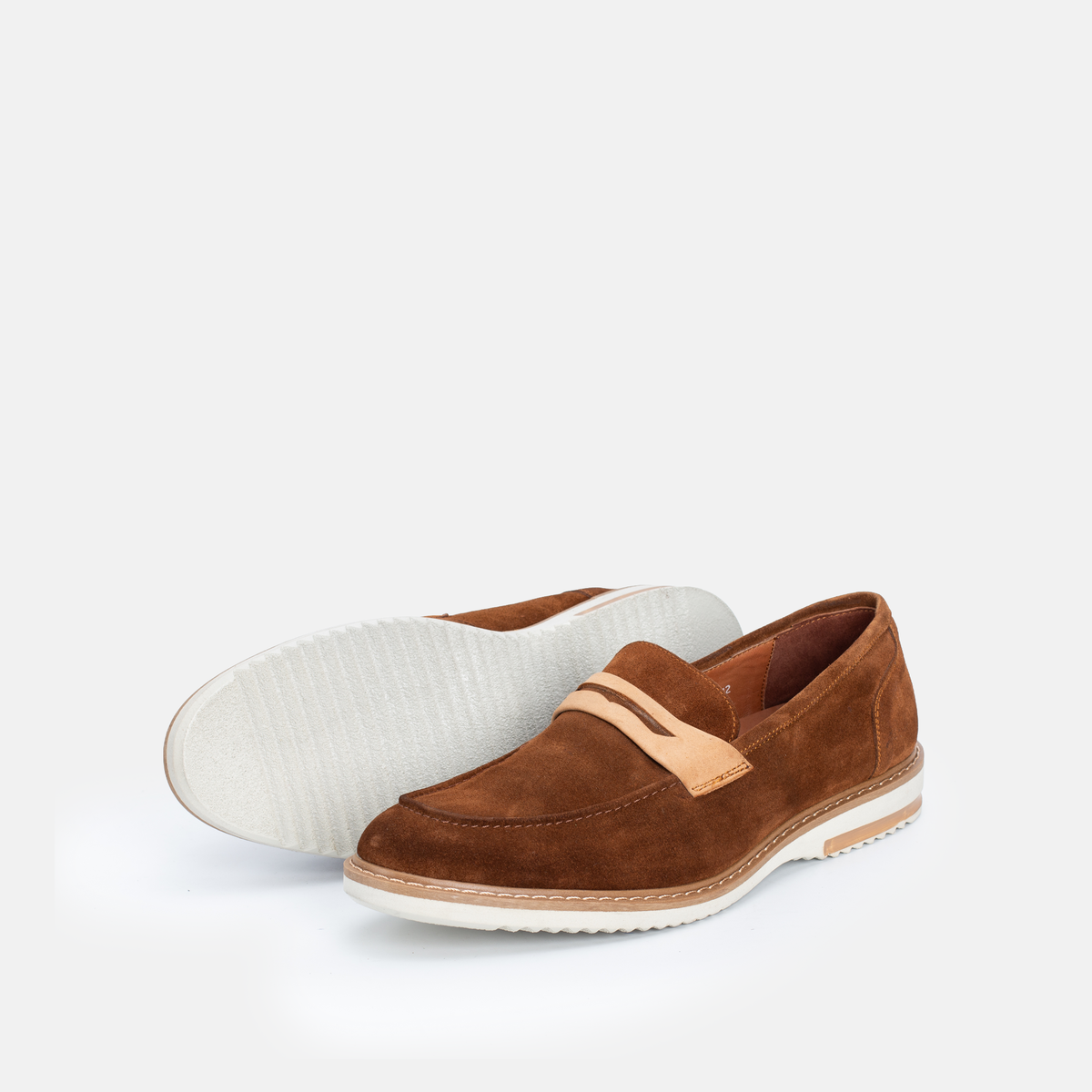 Chaussure en Daim Tabac-077