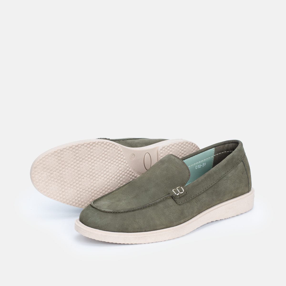 010 Mocassin en Nubuck kaki