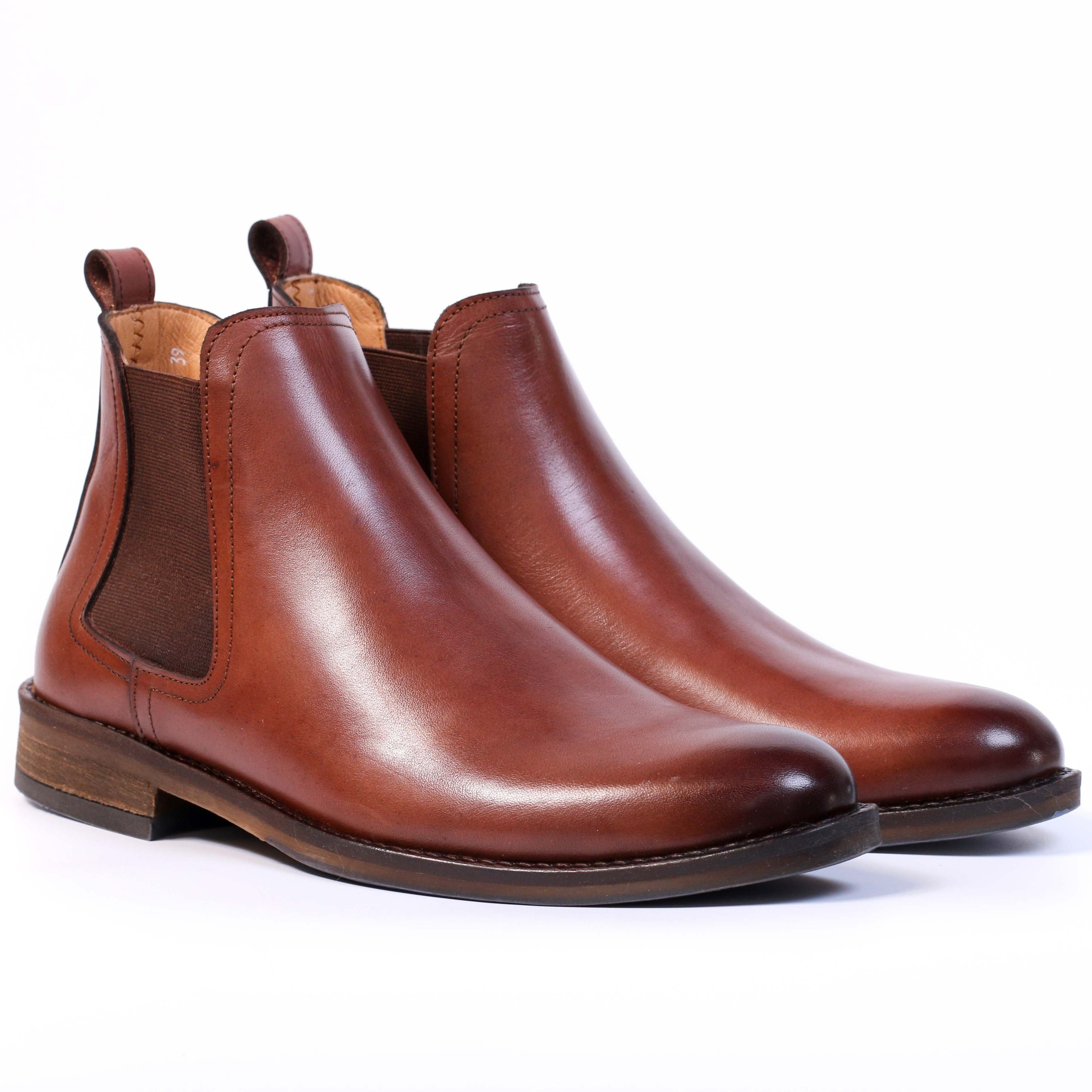 CHELSEA BOOTS EN CUIR MARRON 204