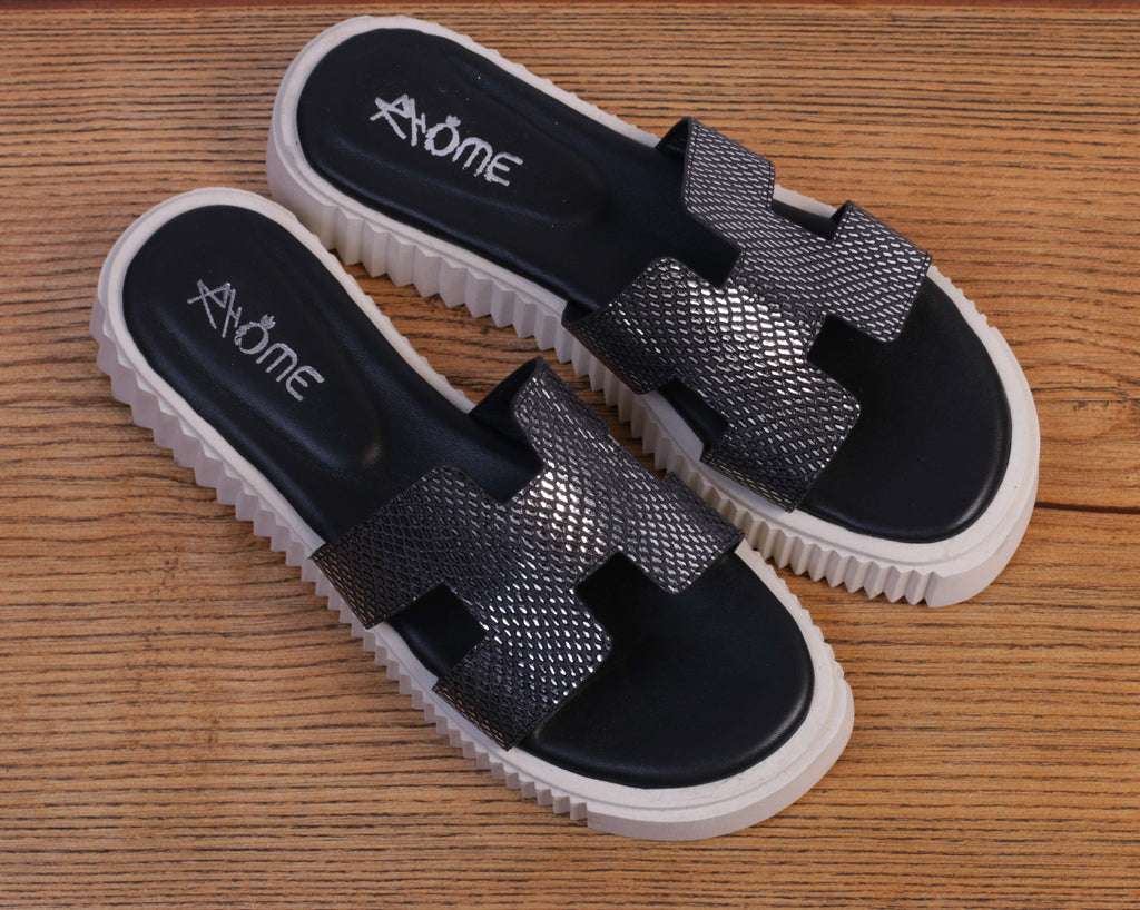 011 SANDALES EN CUIR EFFET CROCO NOIR