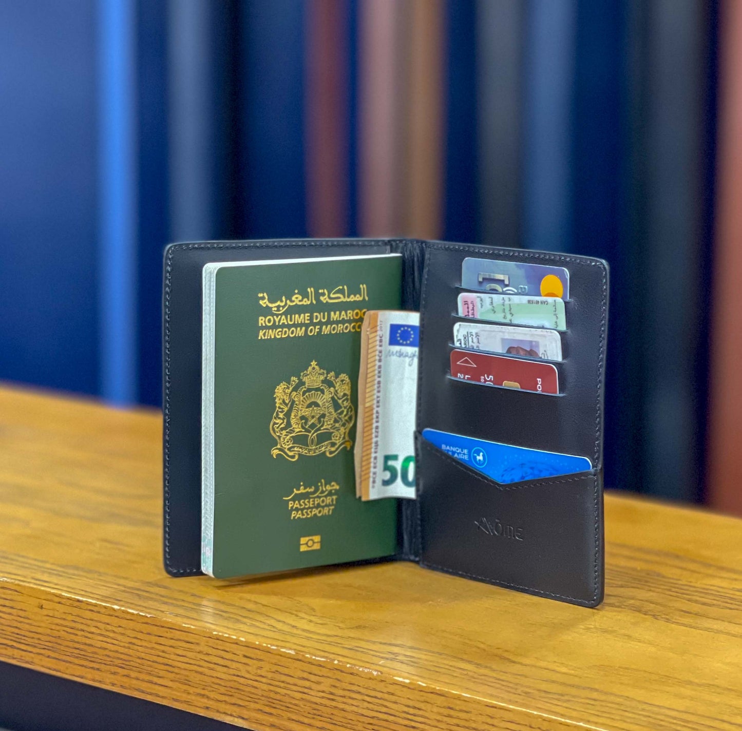 Porte-passeport en cuir Noir