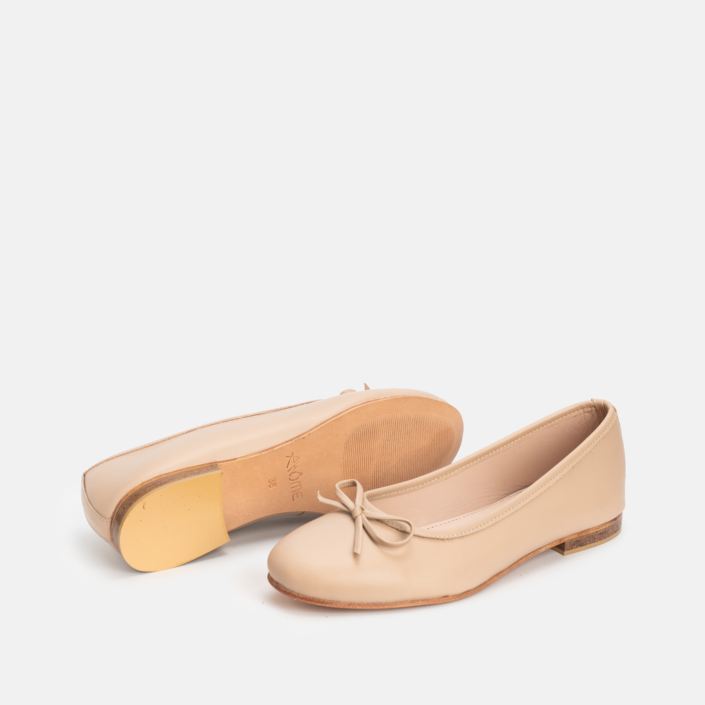 Claudia Beige