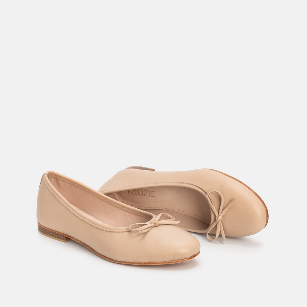 Claudia Beige