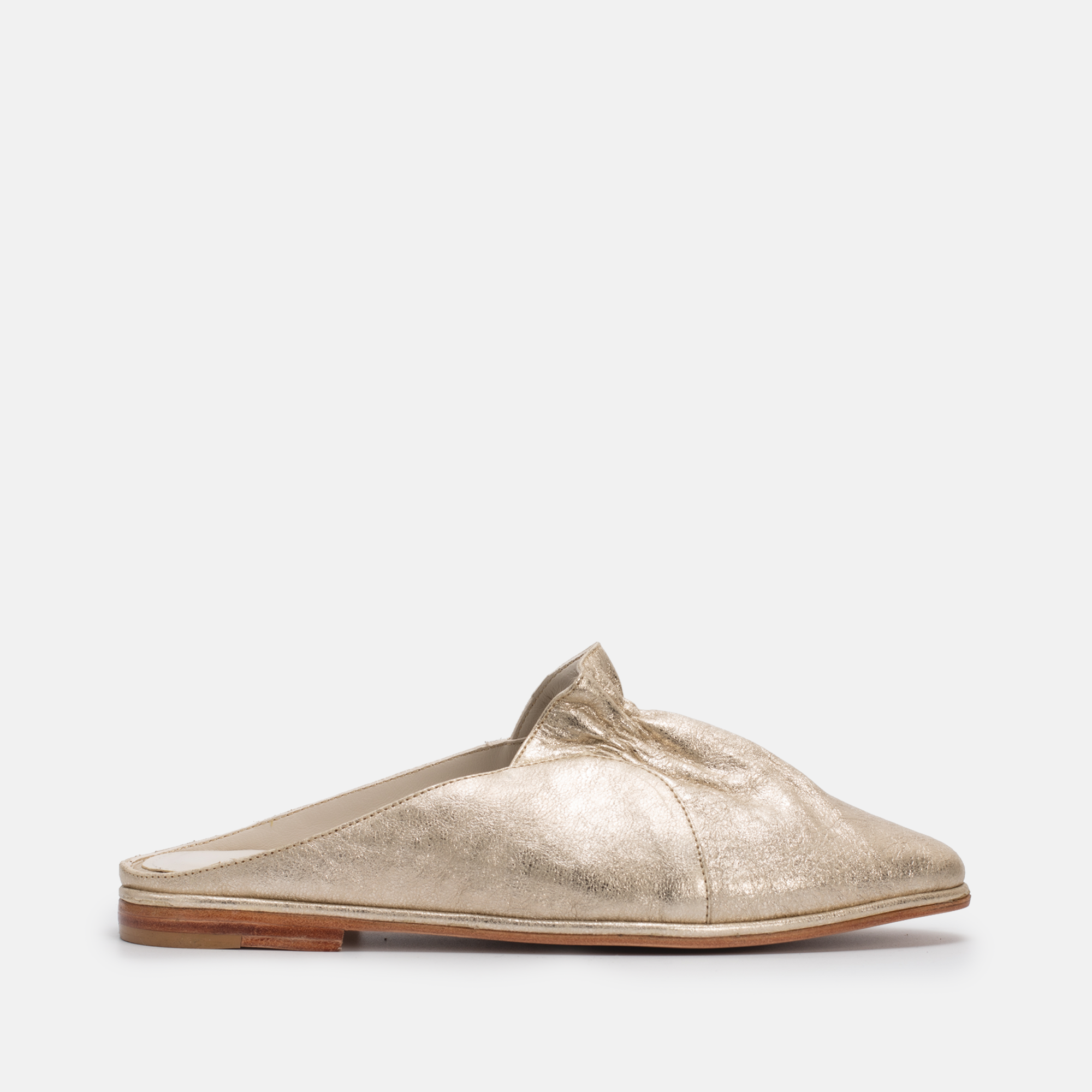 Belgha en cuir doré