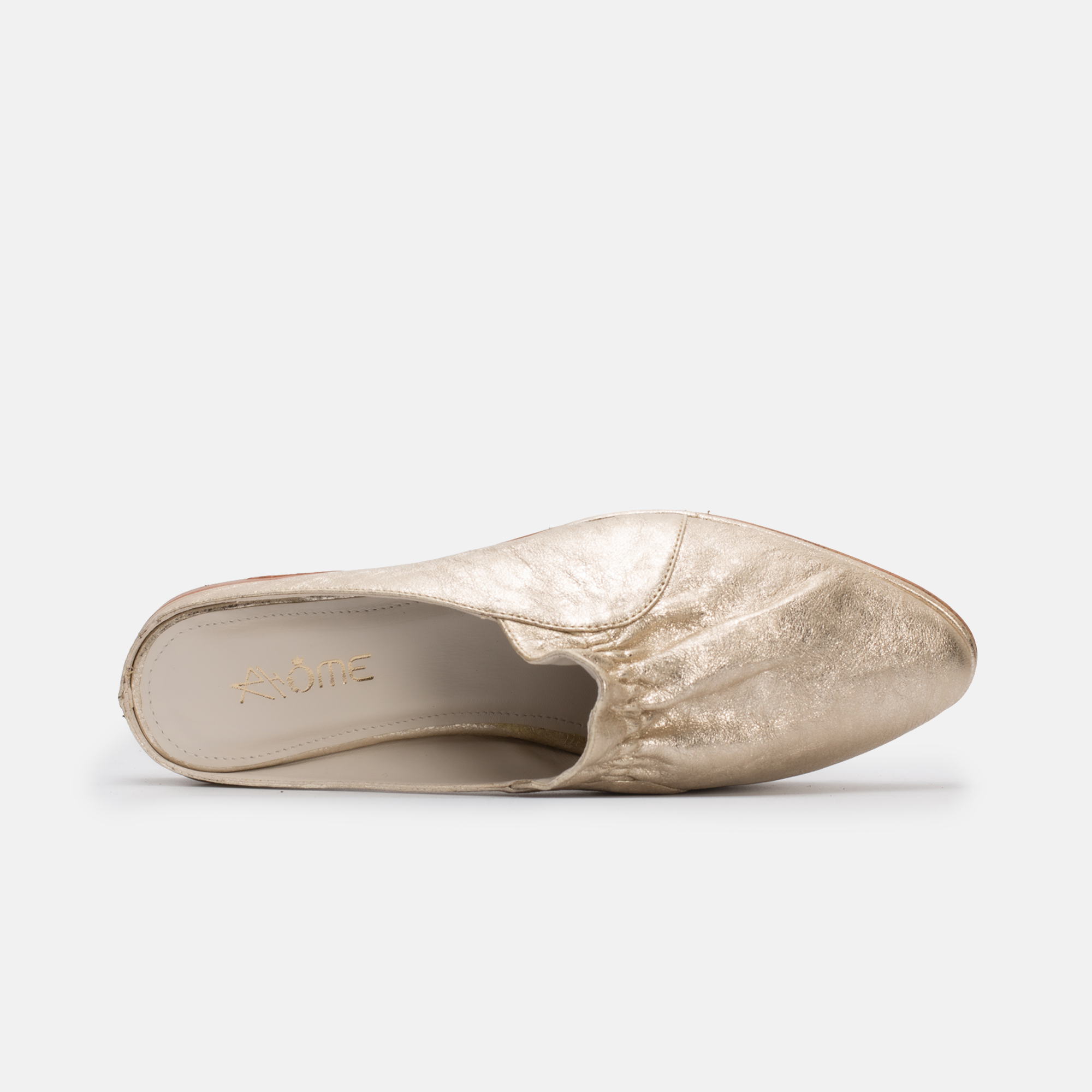 Belgha en cuir doré