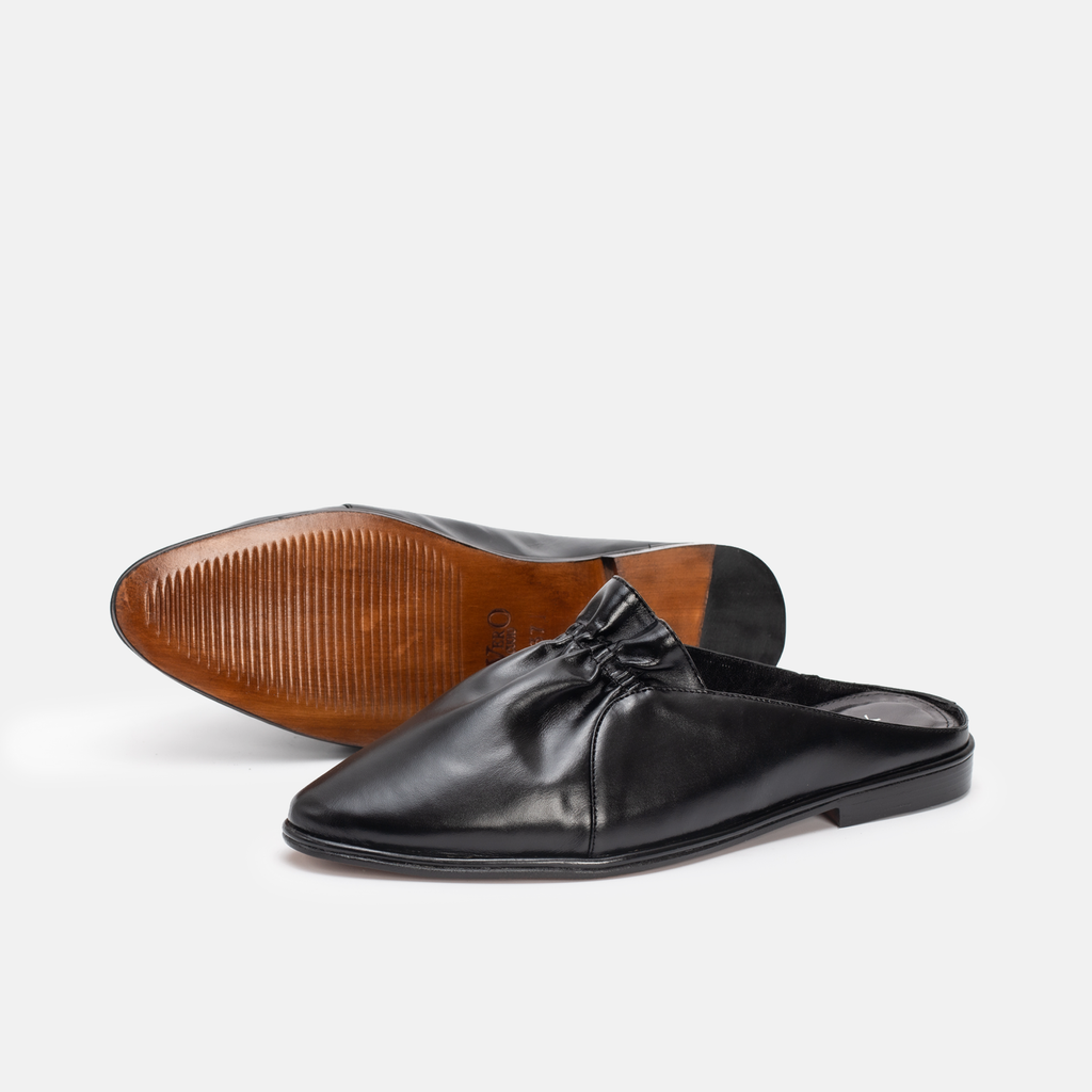 Belgha en cuir noir
