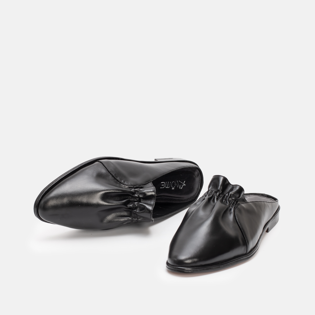 Belgha en cuir noir