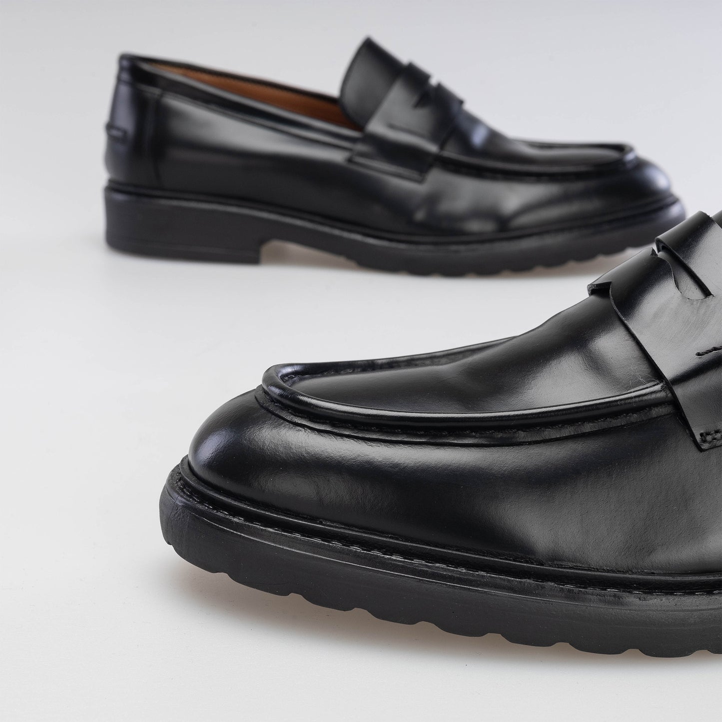 NAPOLI EN CUIR DÉMASCABLE NOIR
