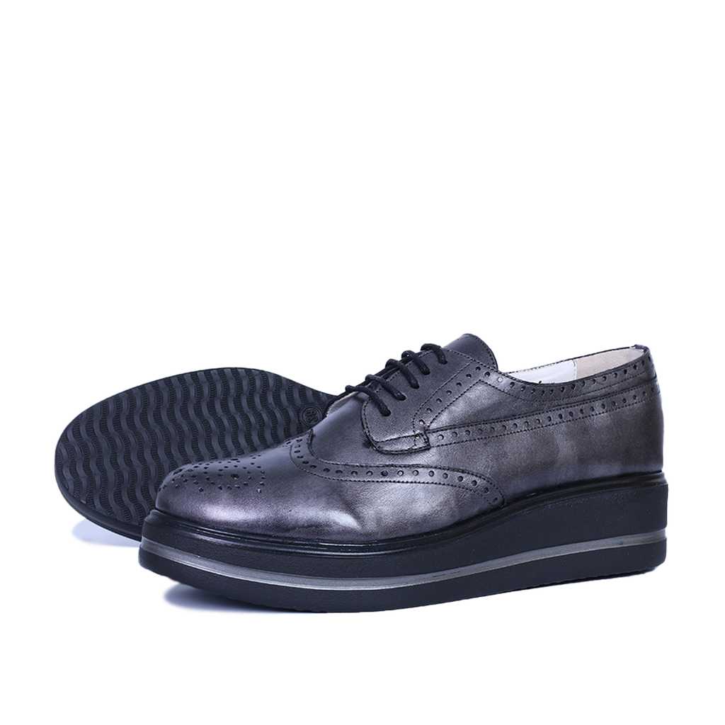 PINAR EN CUIR GRIS