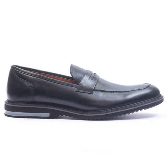Chaussure en Cuir Noir-077