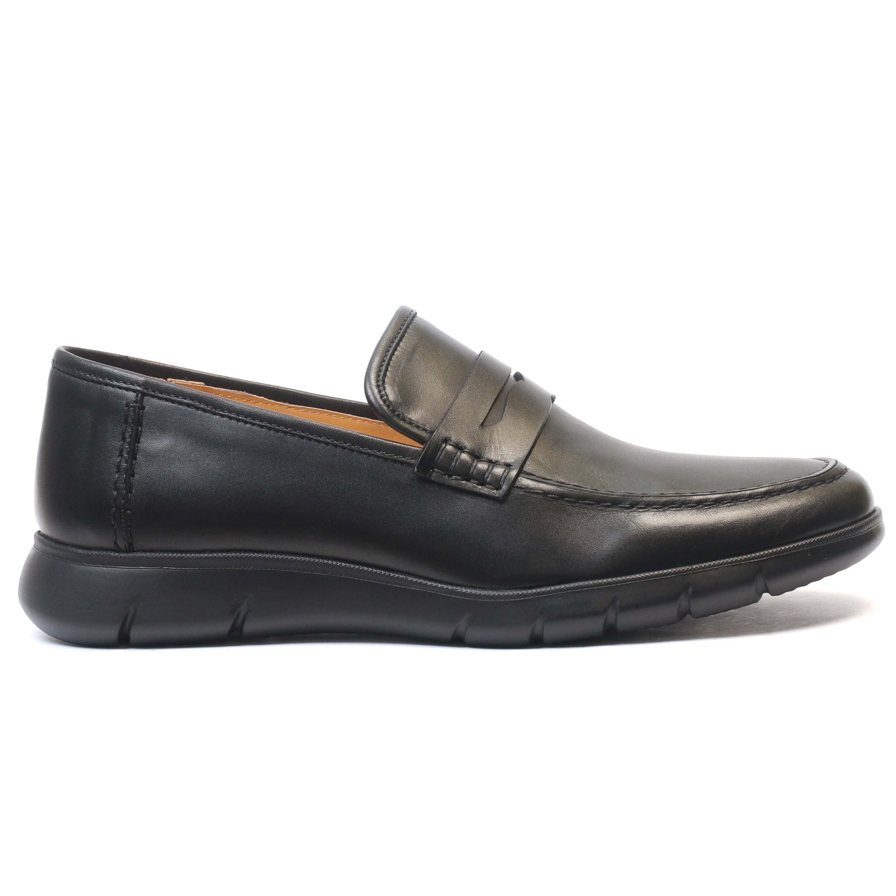 chaussure en cuir noir 4130