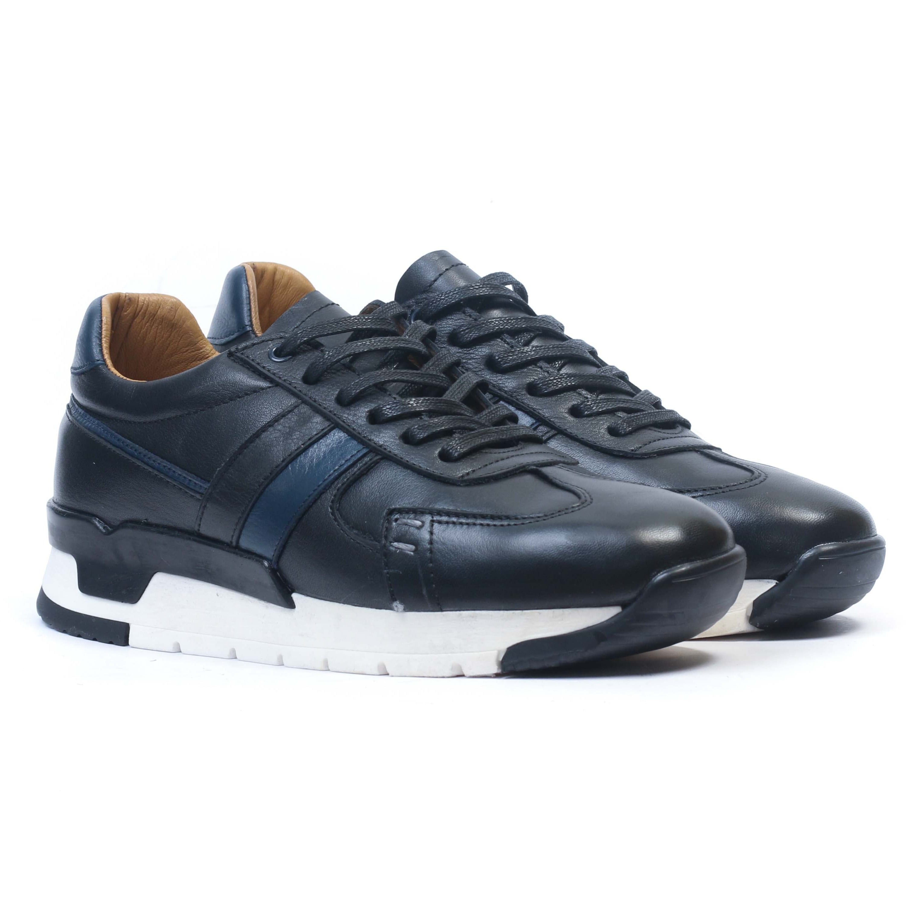 BASKET EN CUIR  NOIR/C  771