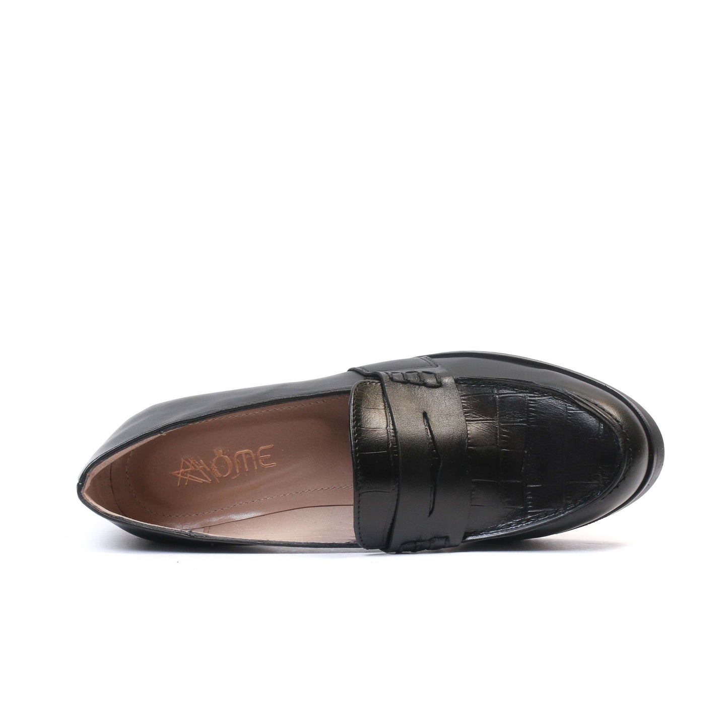 CHAUSSURE EN CUIR NOIR 1087