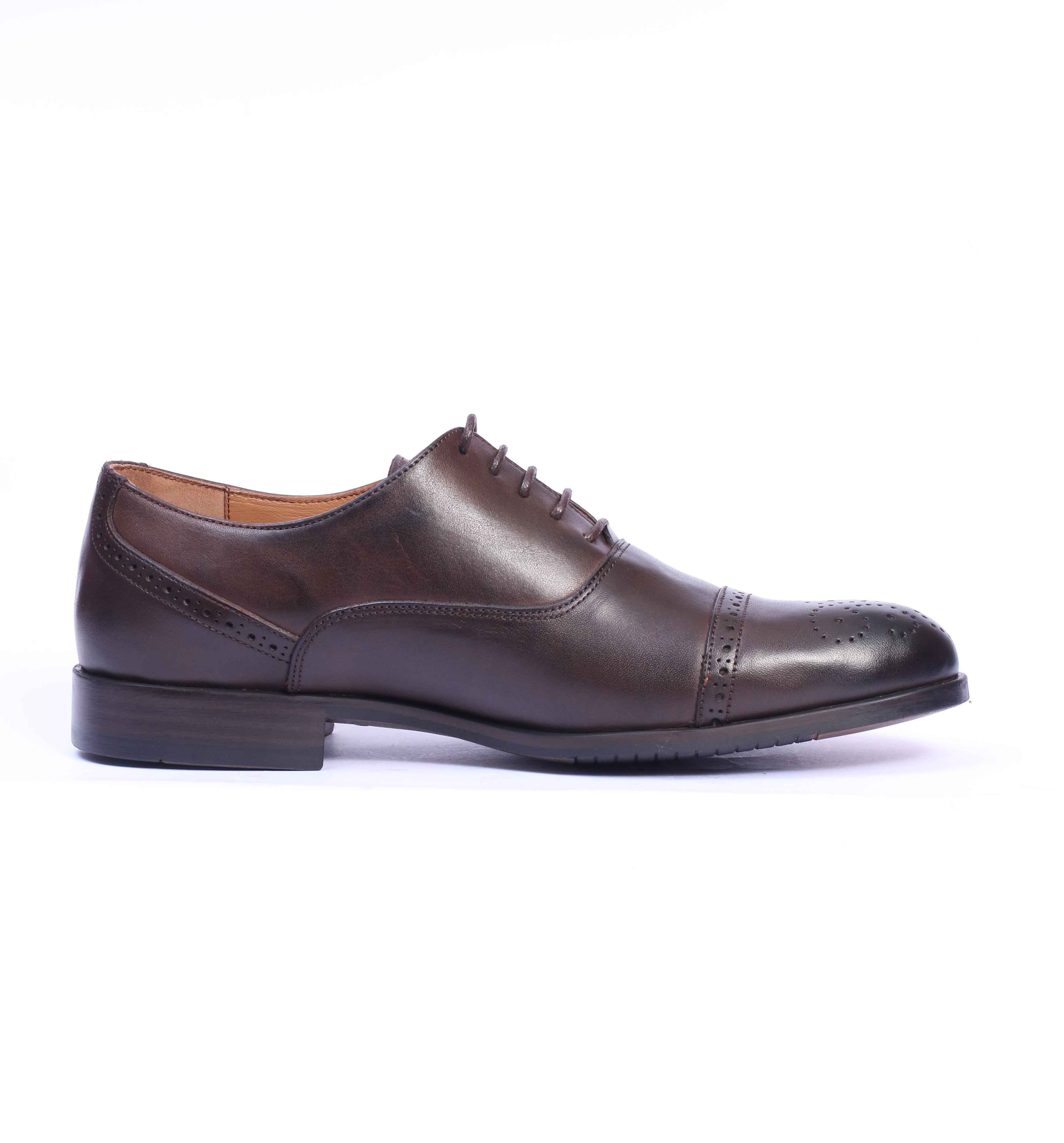 Chaussure en Cuir Marron-705