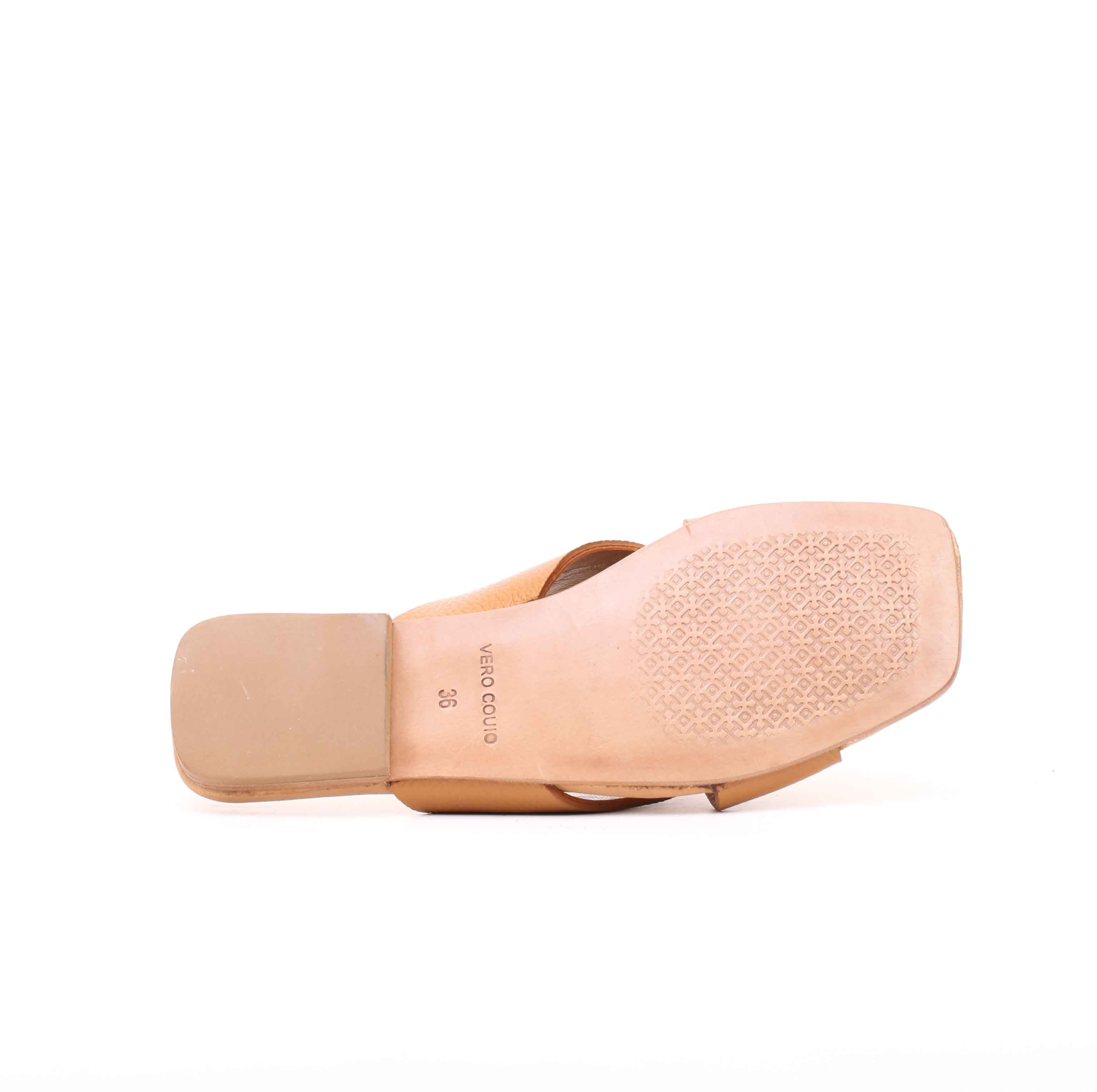 Sandales en cuir Tabac 018