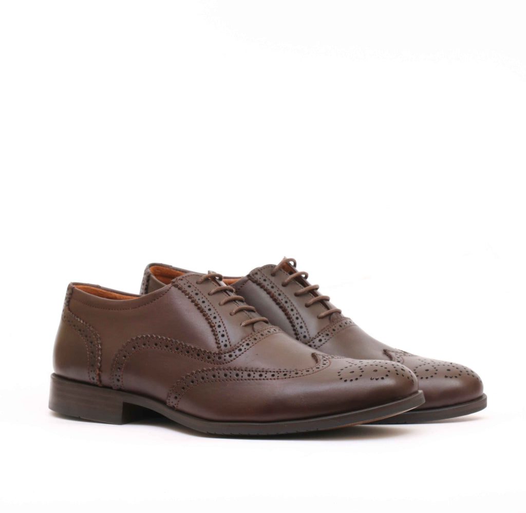 Chaussure en Cuir Marron 706