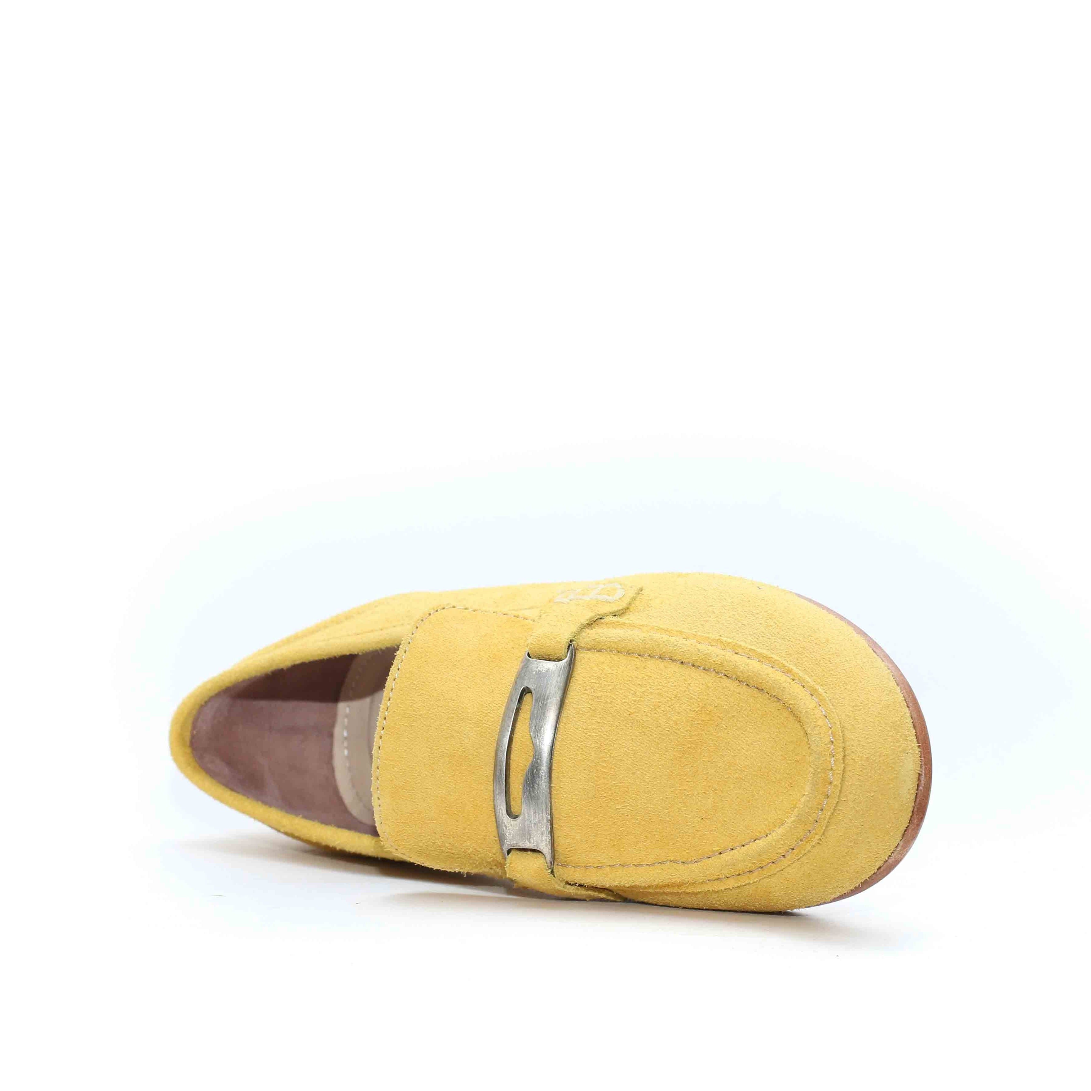 MOCASSINS EN DAIM  JAUNE  114